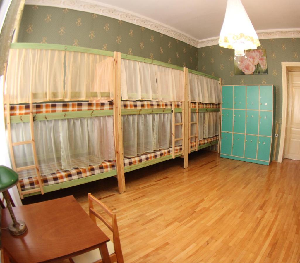 Orpheus Hostel And Apartments Odessa Exterior photo