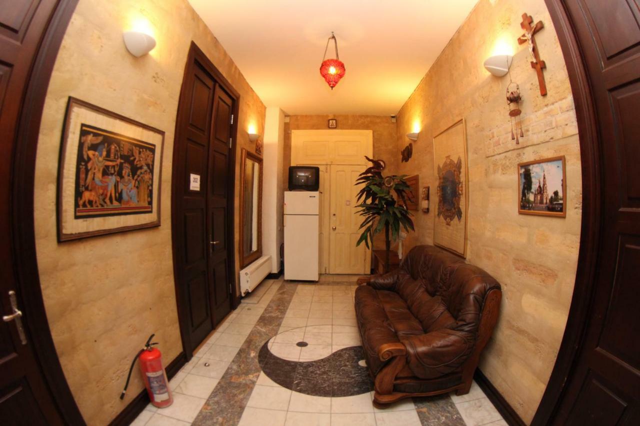 Orpheus Hostel And Apartments Odessa Exterior photo