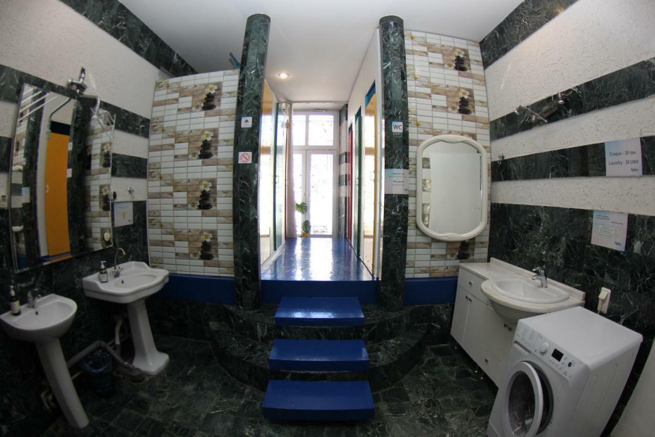 Orpheus Hostel And Apartments Odessa Exterior photo