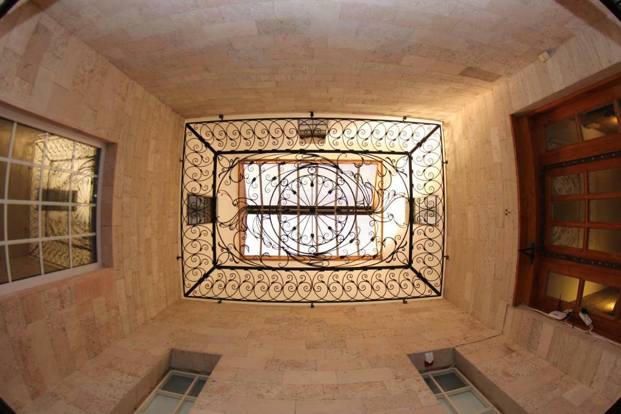 Orpheus Hostel And Apartments Odessa Exterior photo