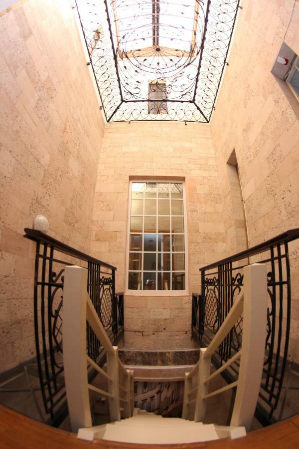Orpheus Hostel And Apartments Odessa Exterior photo