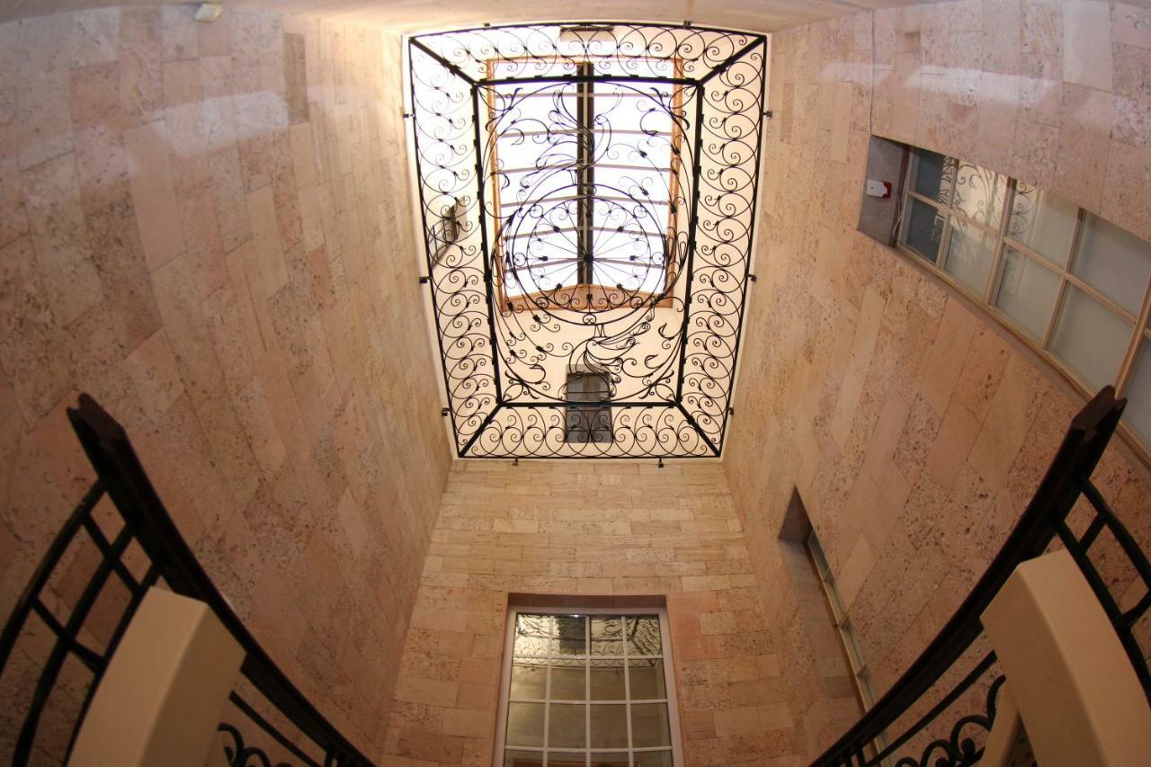 Orpheus Hostel And Apartments Odessa Exterior photo